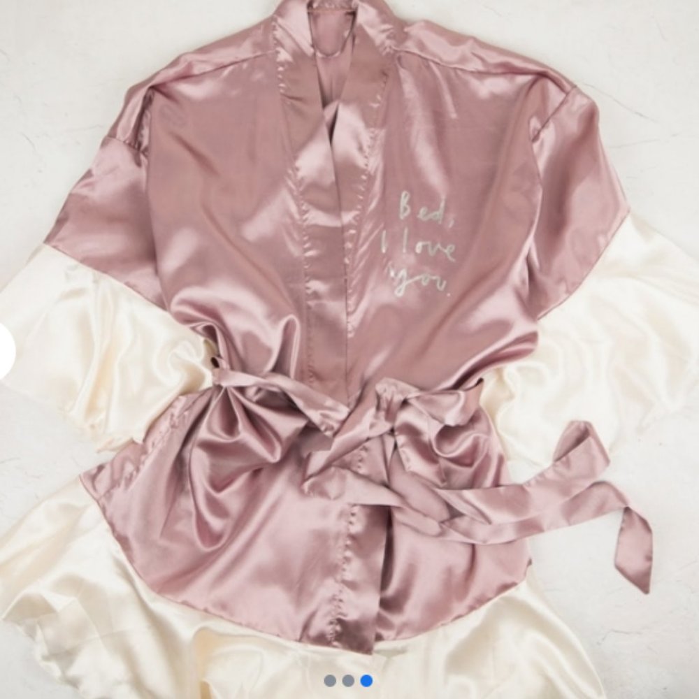 New Robe by Viola One size - Picture 3 of 7